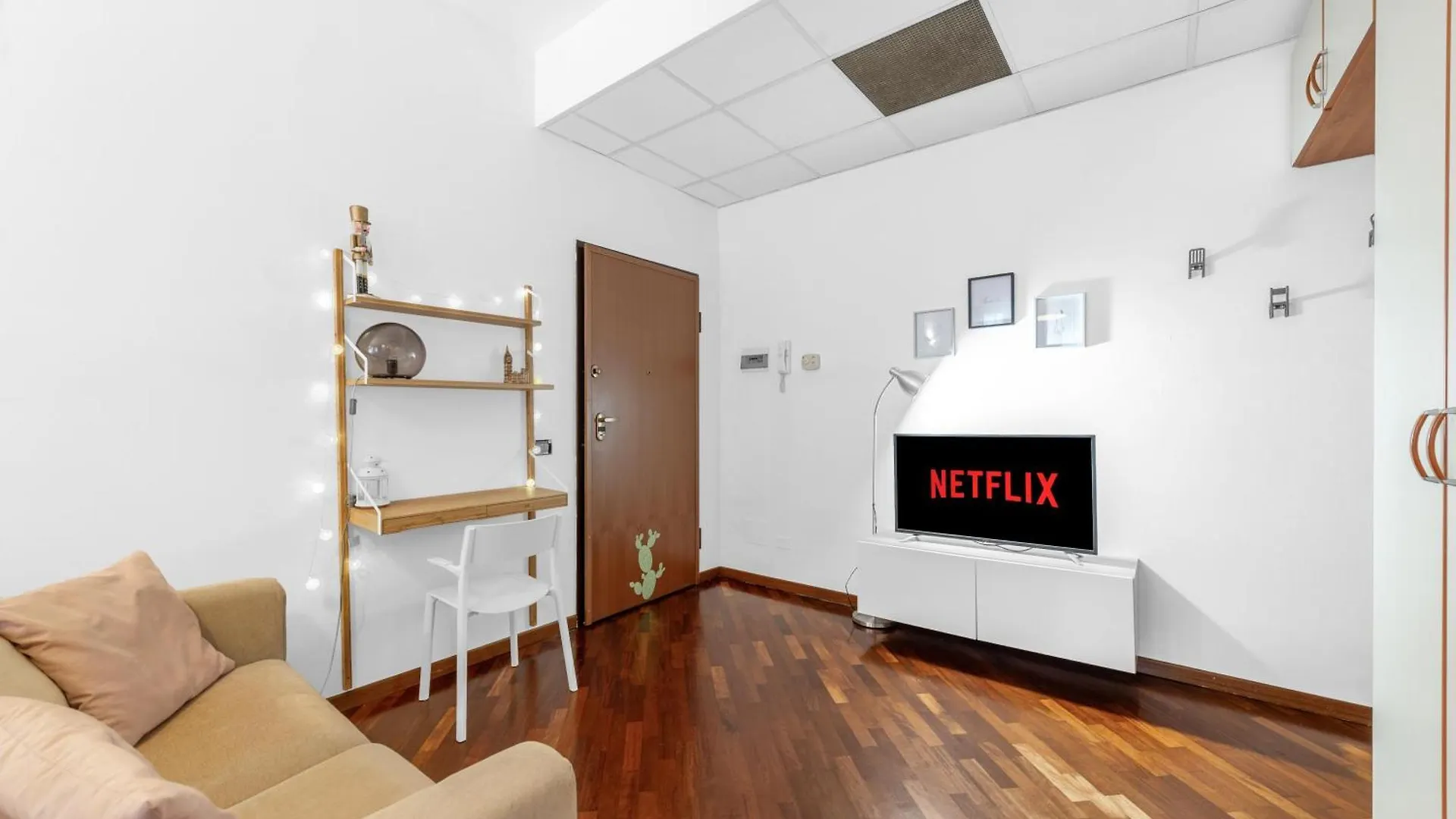 Momigliano Studio Apartment - Naviglio Pavese Milan