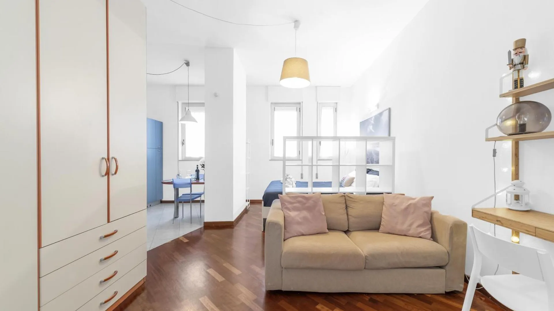 Momigliano Studio Apartment - Naviglio Pavese Milan 0*,  Italy